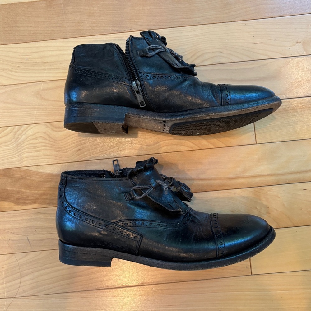 Black Leather Women’s Shoto oxfords